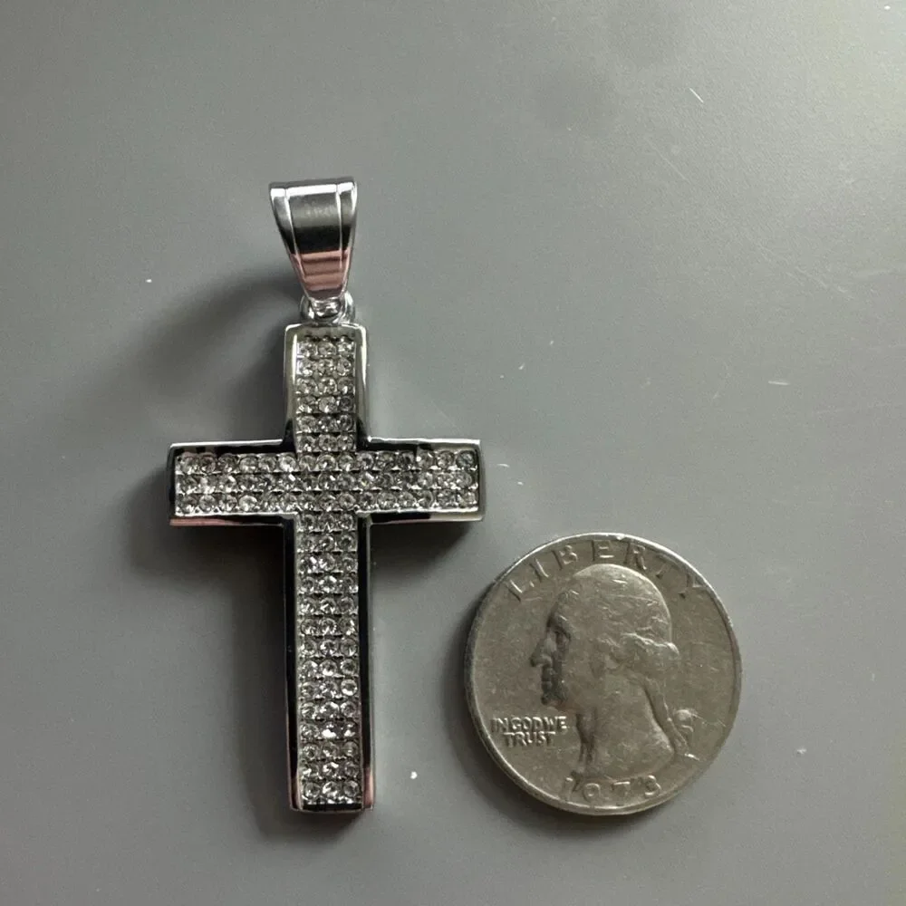 Cross Pendant Cubic Zirconia Iced Out 24” Chain ￼ Catholic Religious Hip Hop